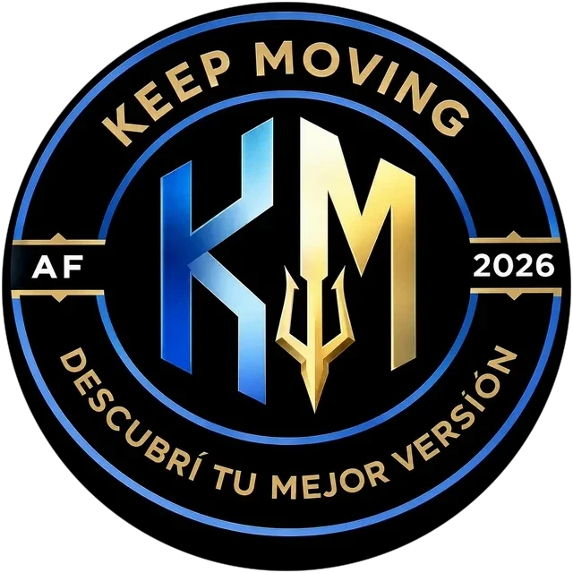 Escudo de Keep Moving: monograma KM con un tridente, fundado en 2026